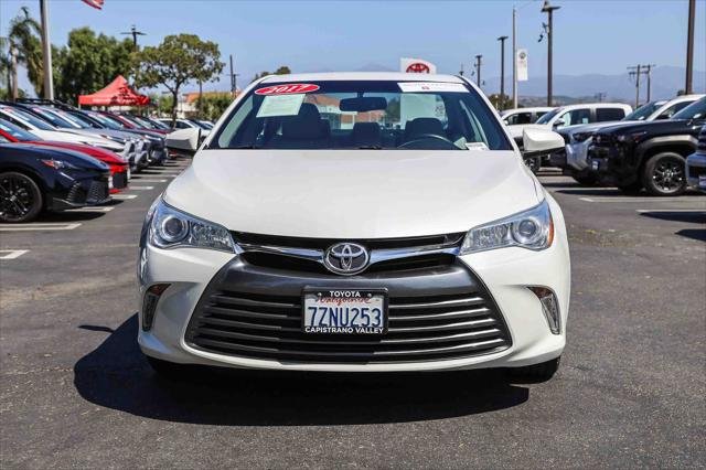 Certified Used 2017 BLIZZARD PEARL Toyota  image 2