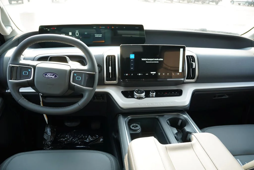 New 2027 Glacier Gray Metallic Tri-Coat Ford Active image 14