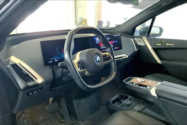 Certified Used 2024 Black BMW M60 image 7