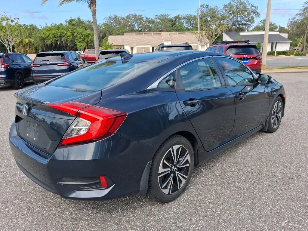 Used 2016  Honda EX-L image 5