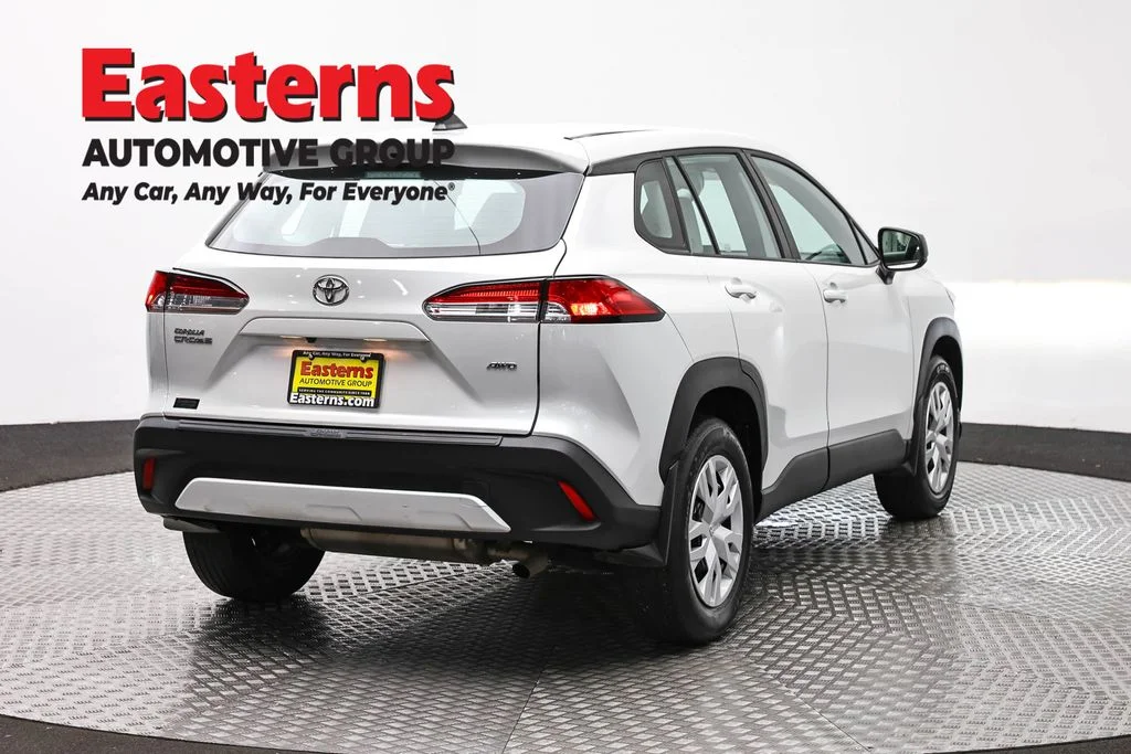 Used 2023 Beige Toyota L image 5