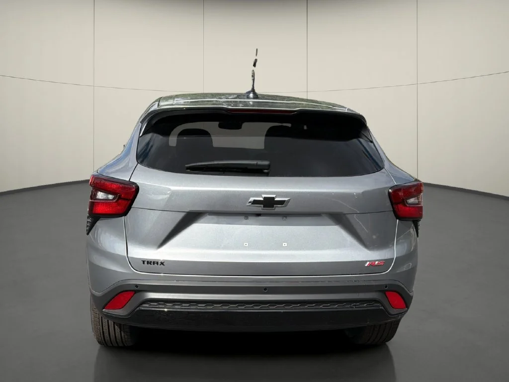 New 2026 Sterling Gray Metallic Chevrolet 1RS image 6