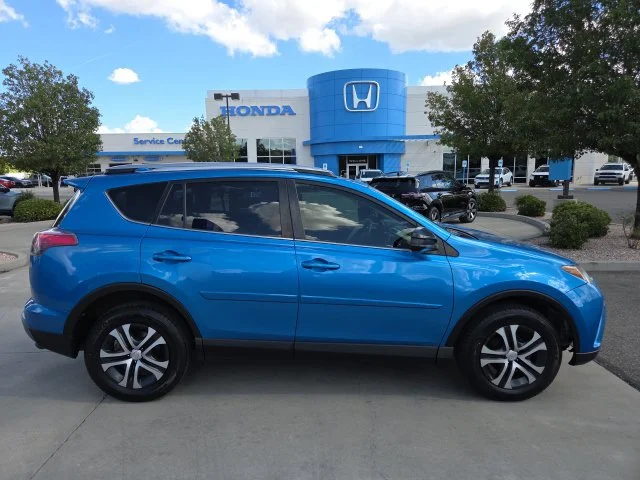 Used 2017 Blue Toyota LE image 4