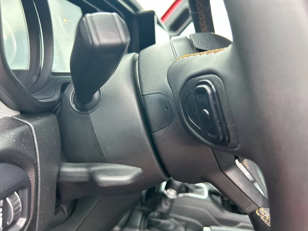 Used 2024 Red Jeep Sport S image 36