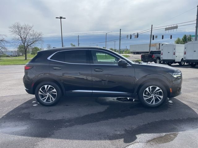 Used 2023 Black Buick Essence image 5