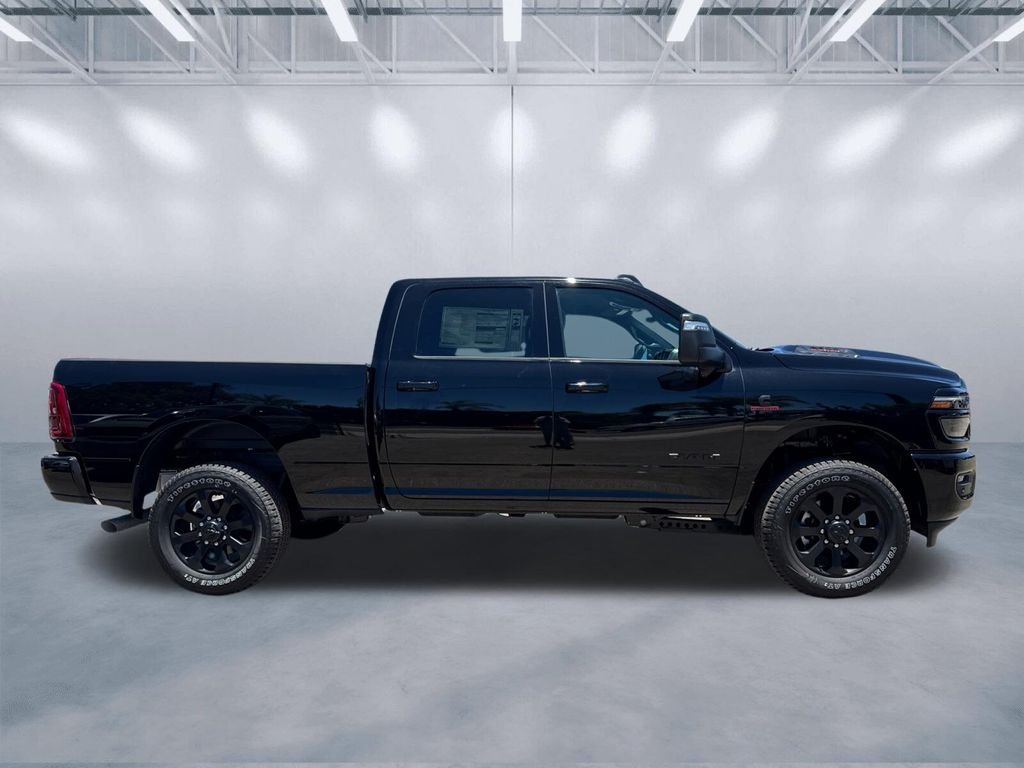 New 2026 Diamond Black Crystal Pearl-Coat Exterior Paint RAM Laramie image 3