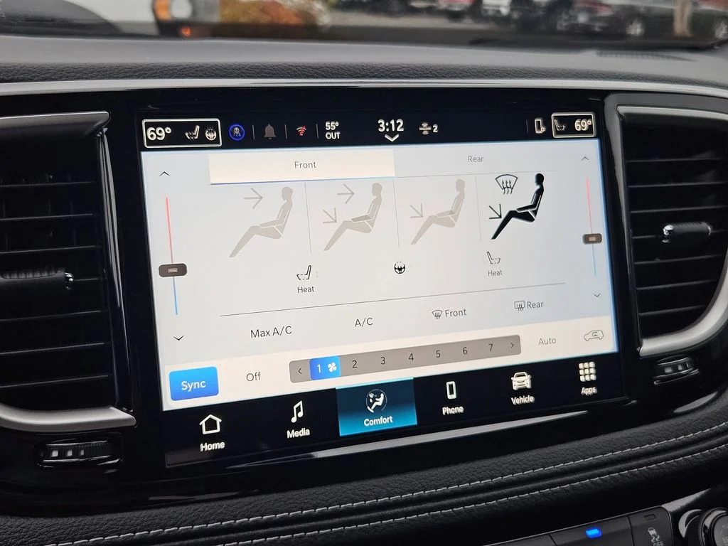 2026 Chrysler Pacifica Select - Photo 21