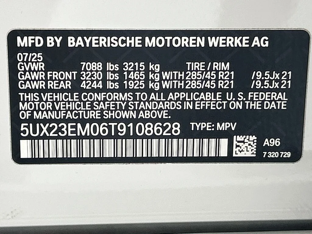 Used 2026 White BMW xDrive40i image 34