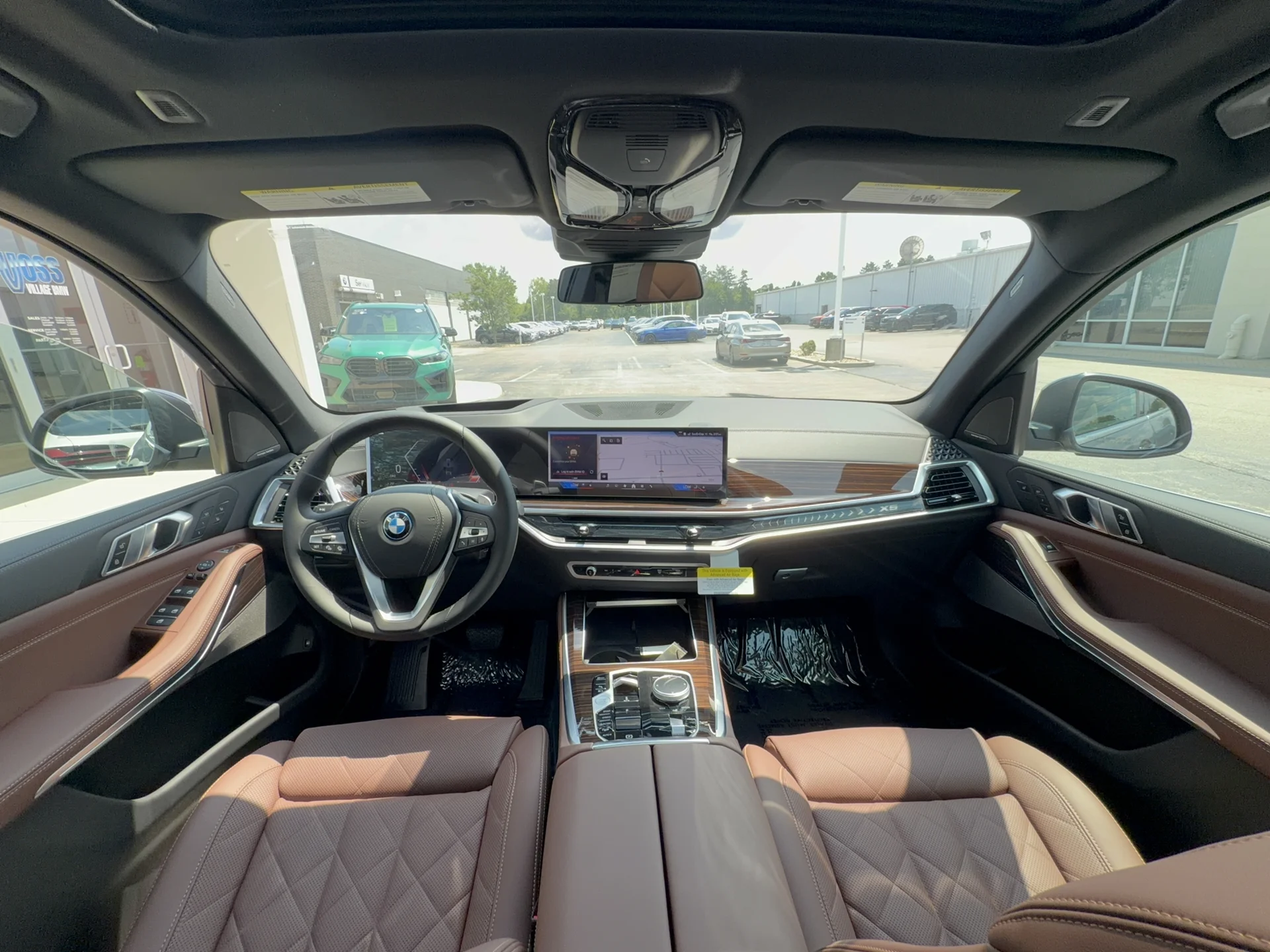 New 2026 Dravit Grey Metallic BMW xDrive50e image 13