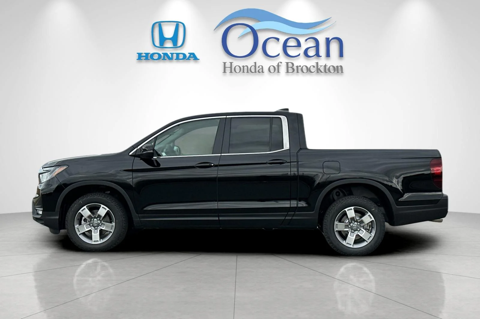 New 2026 Crystal Black Pearl Honda RTL image 2