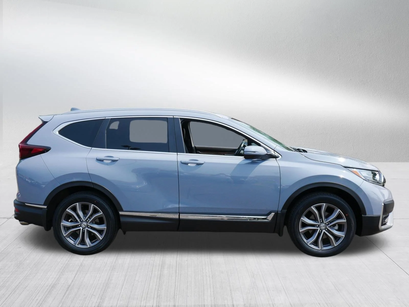 Used 2022 Sonic Gray Pearl Honda Touring image 6