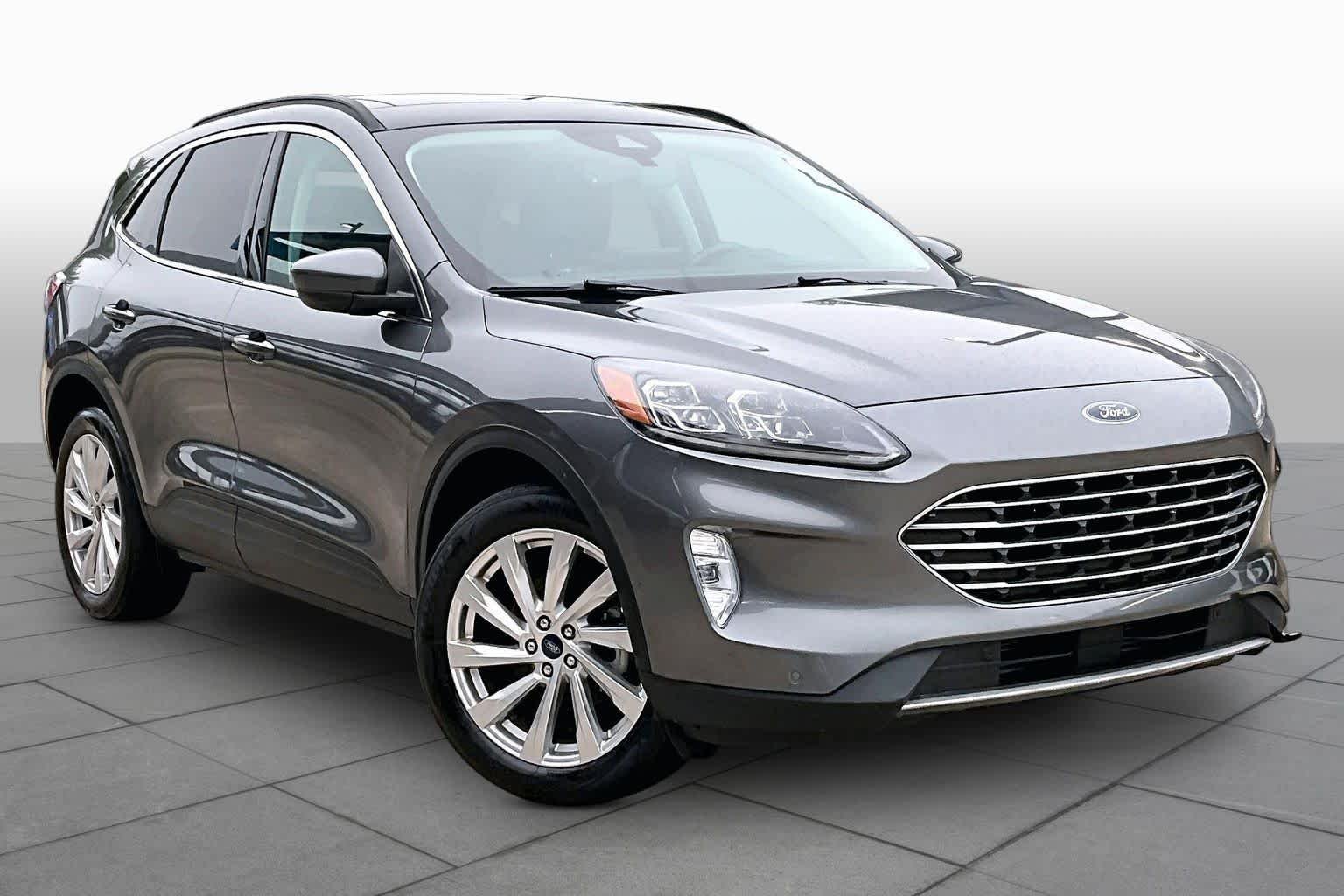 Used 2022 Carbonized Gray Metallic Ford Titanium image 3