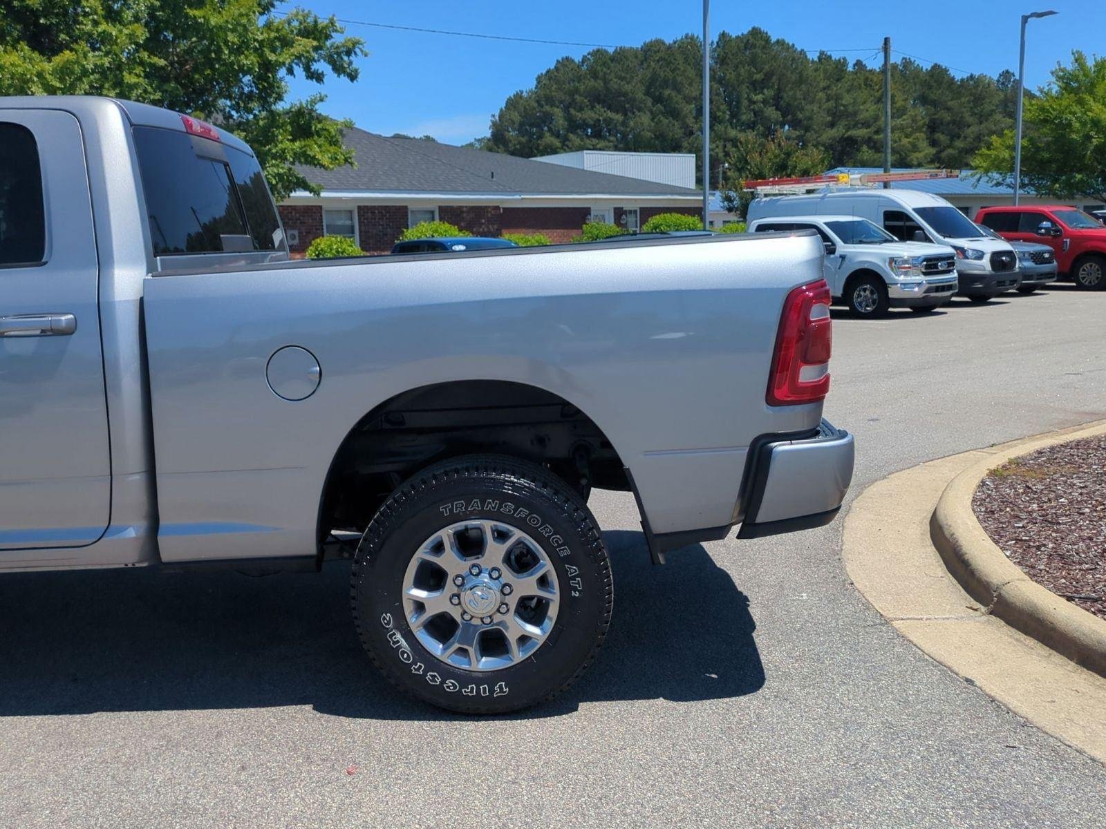 Used 2024 Billet Silver Metallic Clearcoat Ram Laramie image 11