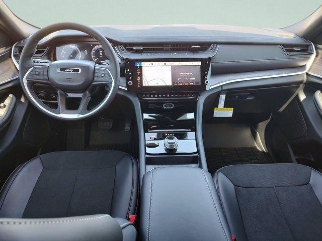 New 2026 Baltic Gray Metallic Clearcoat Jeep Laredo image 9