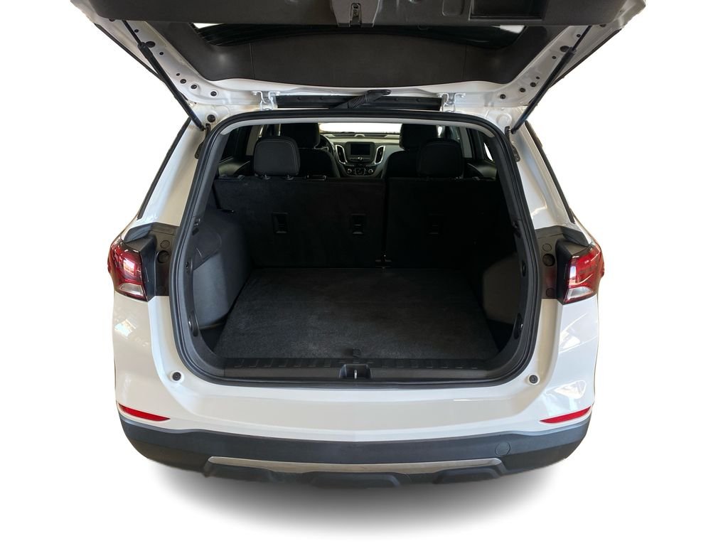 Used 2022 White Chevrolet LT image 6