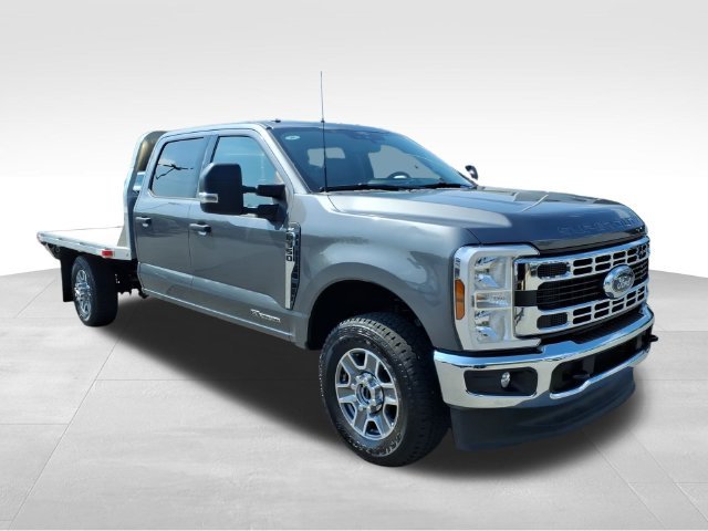 Certified Used 2025 Gray Metallic Ford XLT image 13