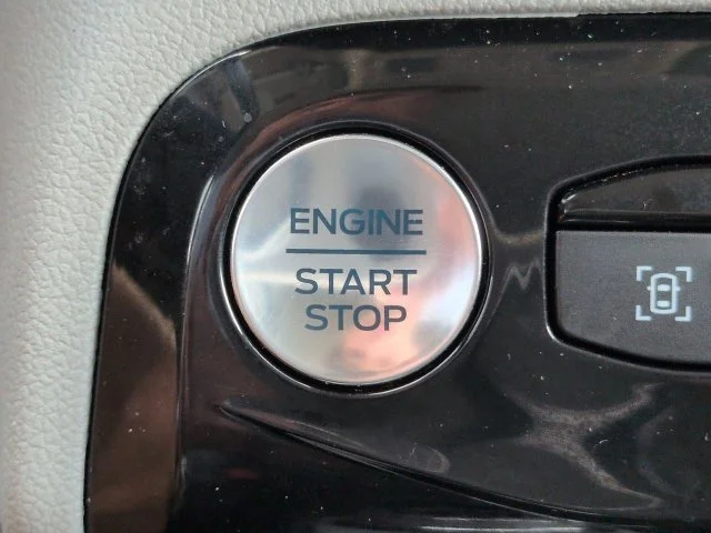Certified Used 2023 Vapor Blue Ford Platinum image 29