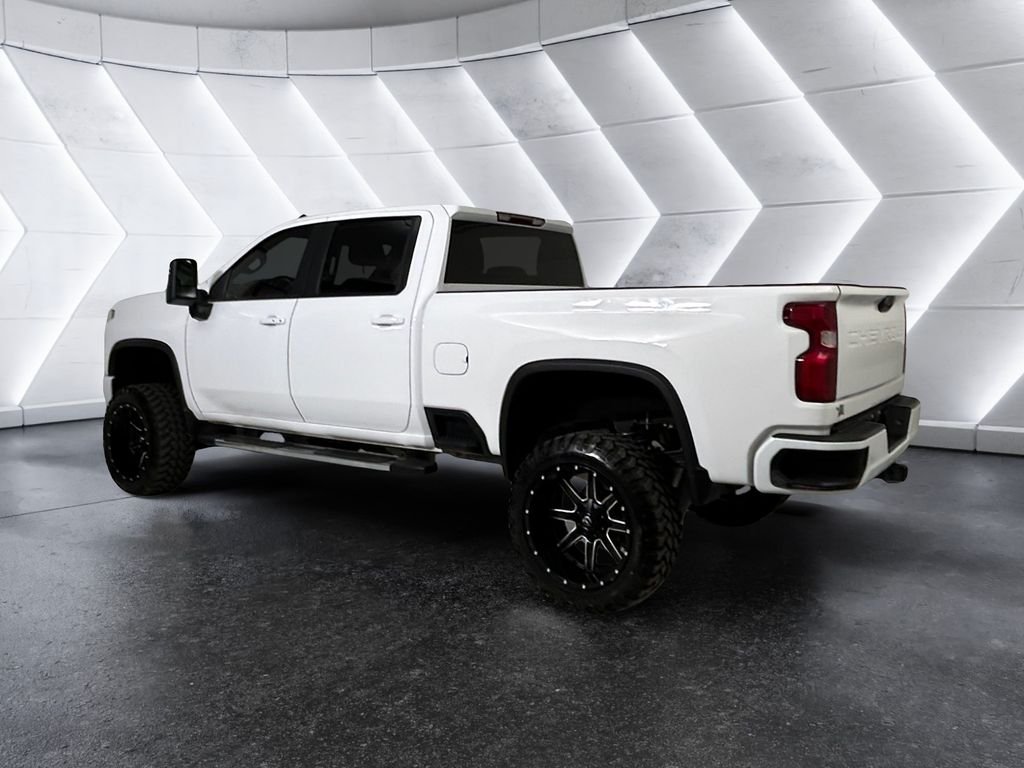 Used 2022 White Chevrolet LT image 6