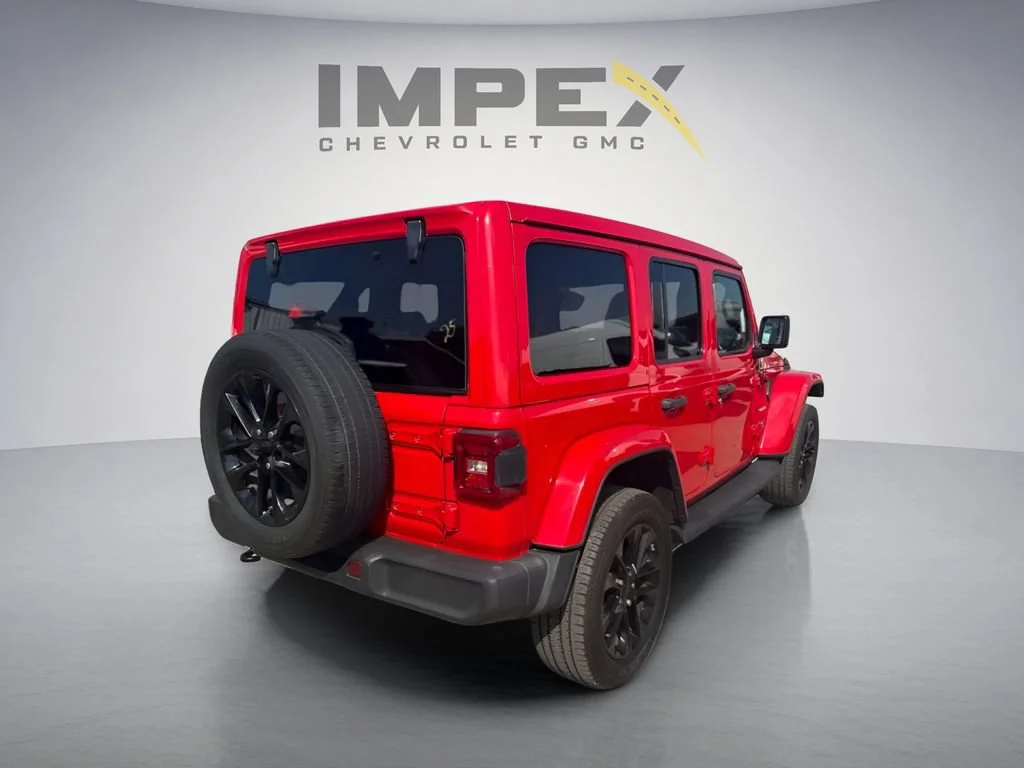 Used 2021 Red Jeep Unlimited Sahara image 4