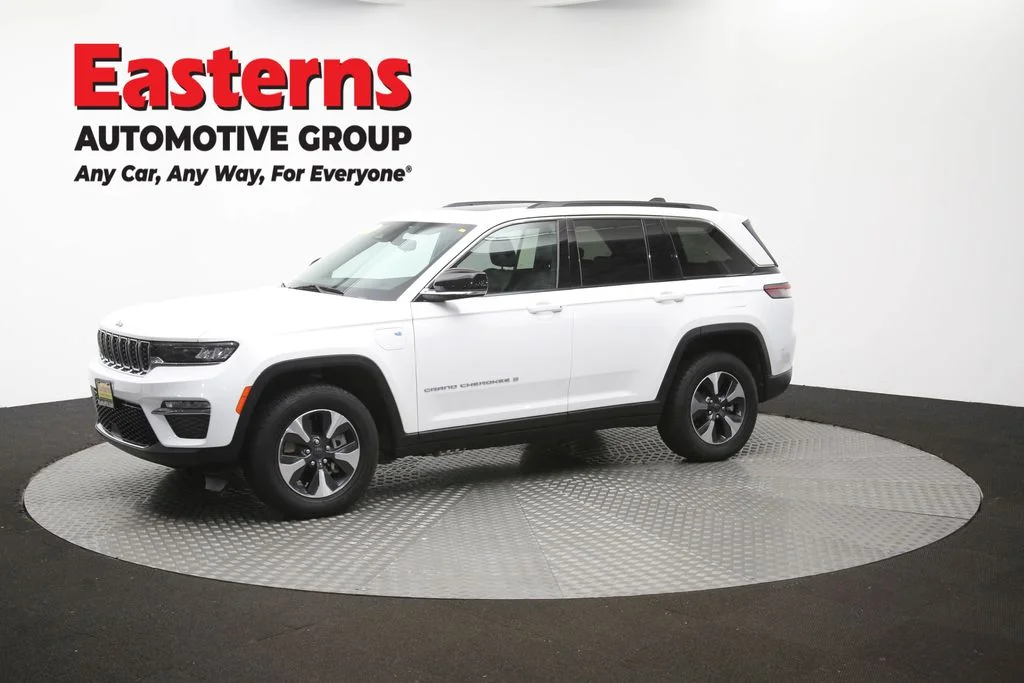 Used 2024 White Jeep 4xe image 61