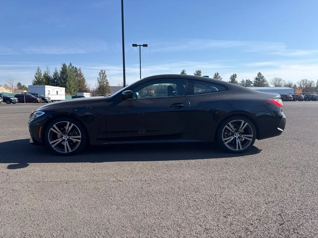 Used 2022 Black Sapphire Metallic BMW 430i xDrive image 4