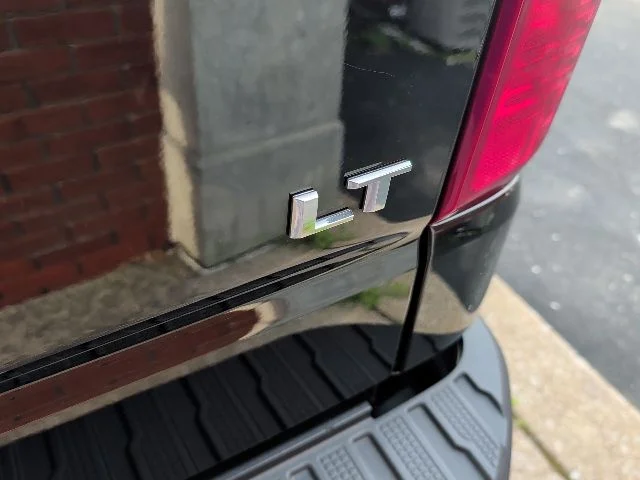 Used 2022 Black Chevrolet LT image 12