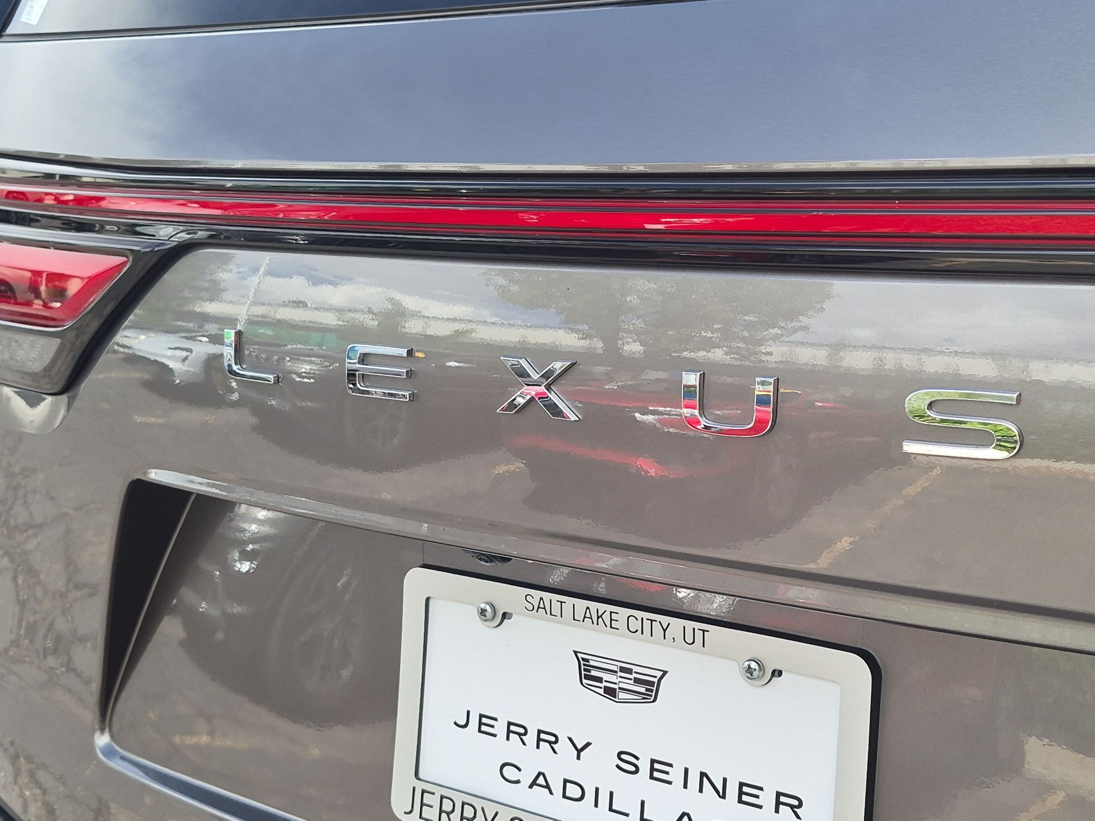 Certified Used 2024 Manganese Luster Lexus LX 600 Luxury image 14