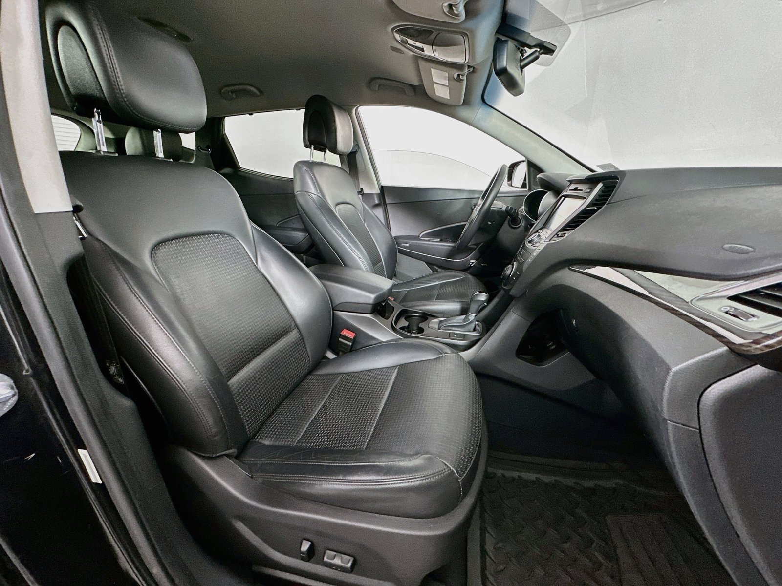 Used 2014 Twilight Black Hyundai 2.0T image 28