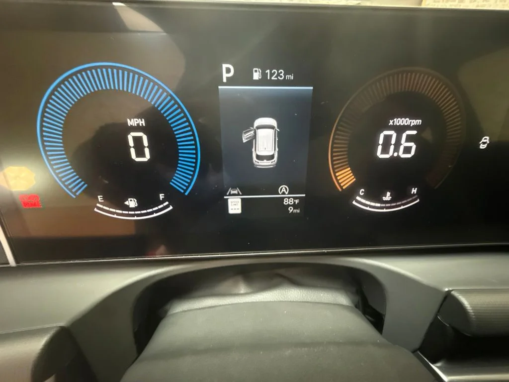 New 2026 Phantom Black Hyundai SE image 25
