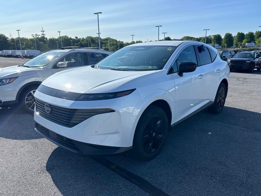 Used 2025 White Nissan SV image 1