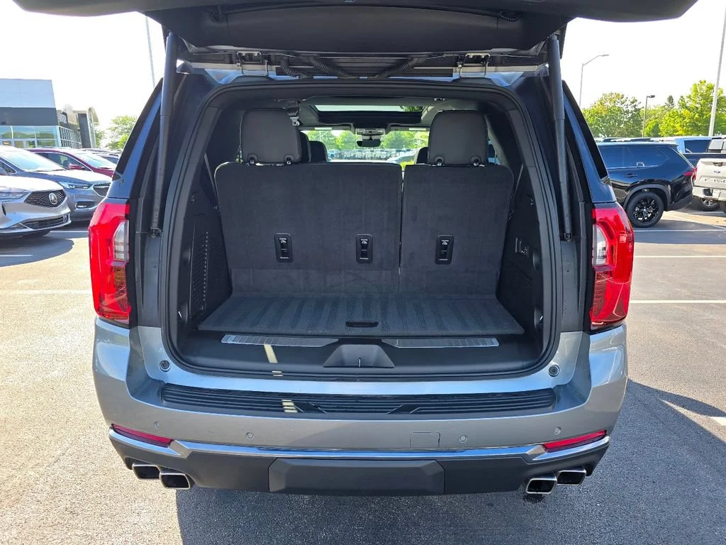 2025 GMC Yukon AT4 - Photo 27