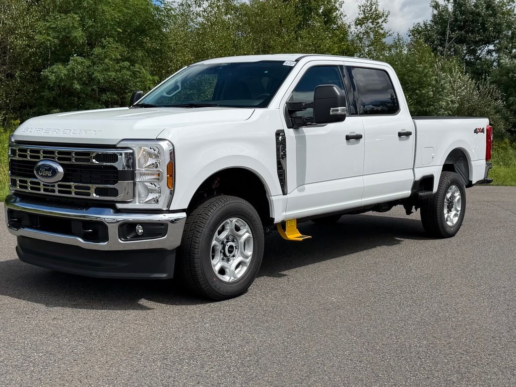 New 2026 White Ford XLT image 27