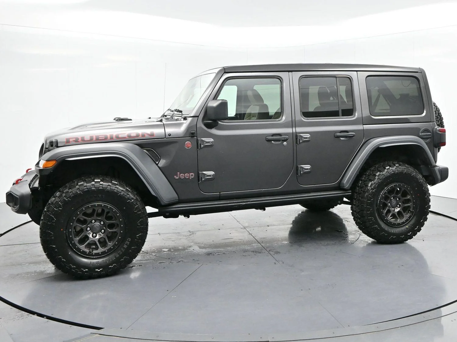 Used 2022 Granite Crystal Metallic Clearcoat Jeep Unlimited Rubicon image 4