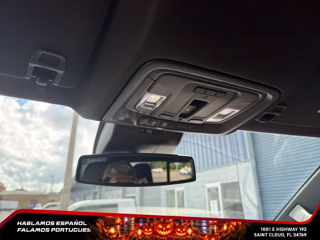 Used 2023 BLACK Chevrolet High Country image 24