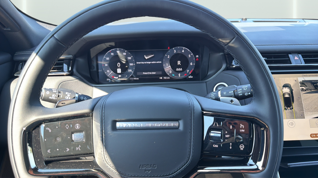 New 2026 Arroios Grey Land Rover  image 35