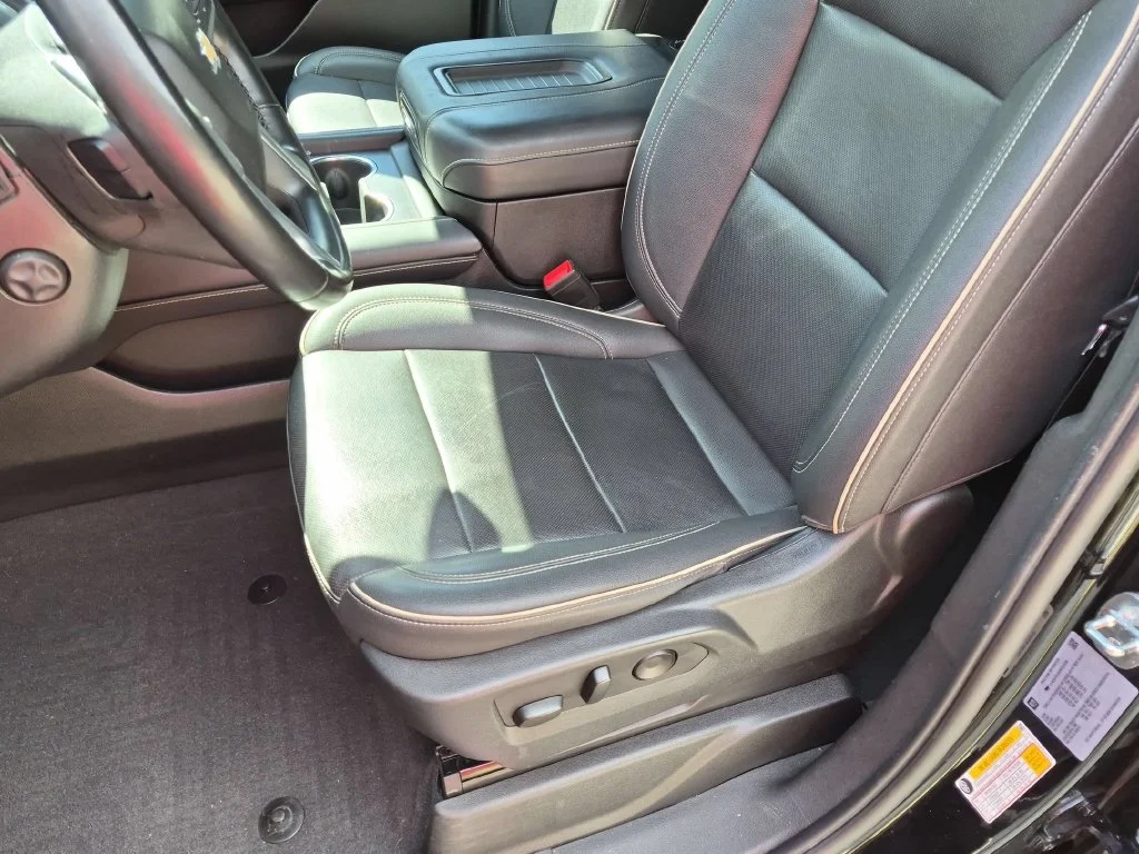 Used 2023 Black Chevrolet Premier image 25