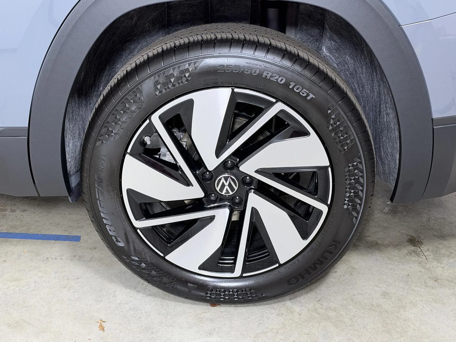 New 2026 Pure Gray Volkswagen 2.0T SE w/Technology image 21