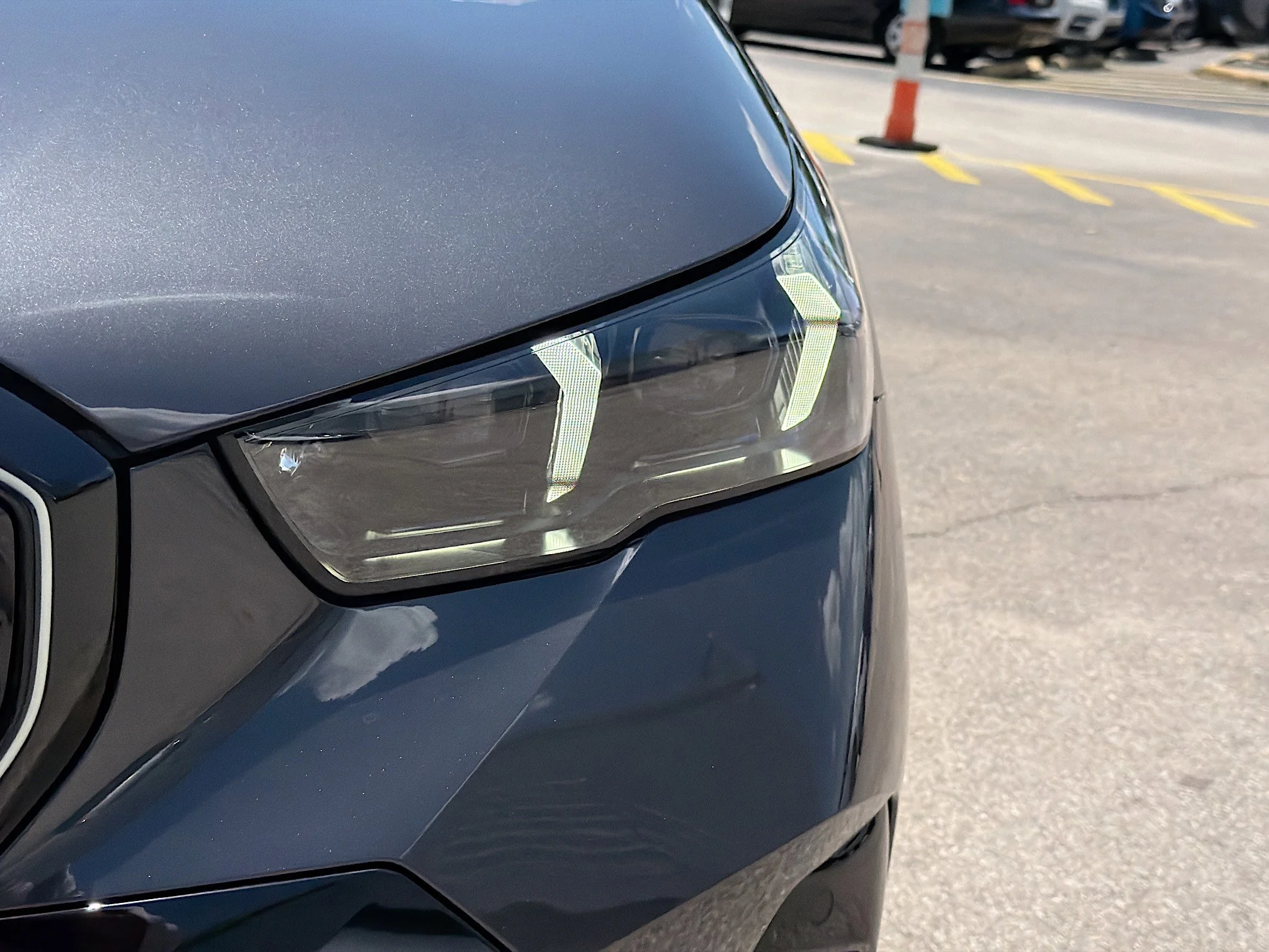New 2027 Dark Graphite Metallic BMW 530i image 9