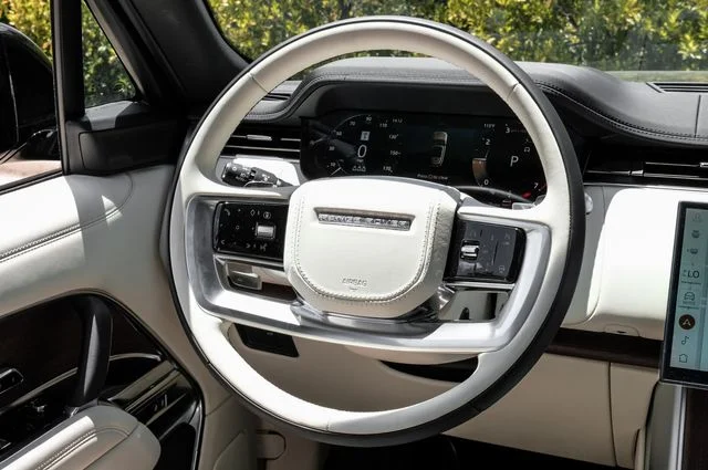 New 2026 Black Land Rover SE image 22