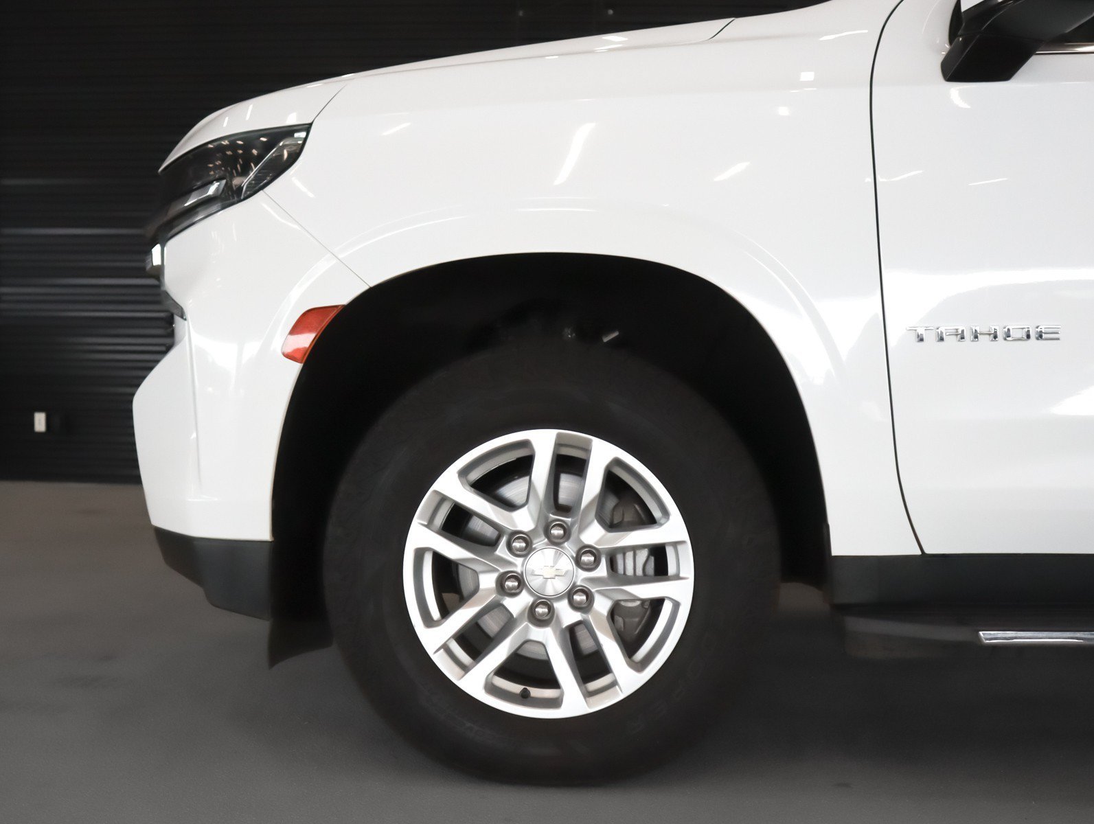 Used 2021 Summit White Chevrolet LT image 5