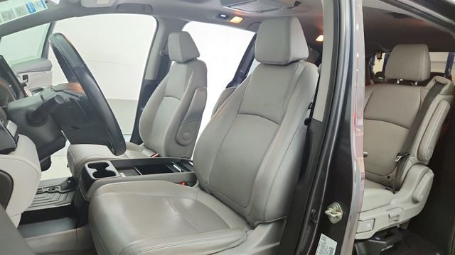 Used 2020 Gray Honda Elite image 17