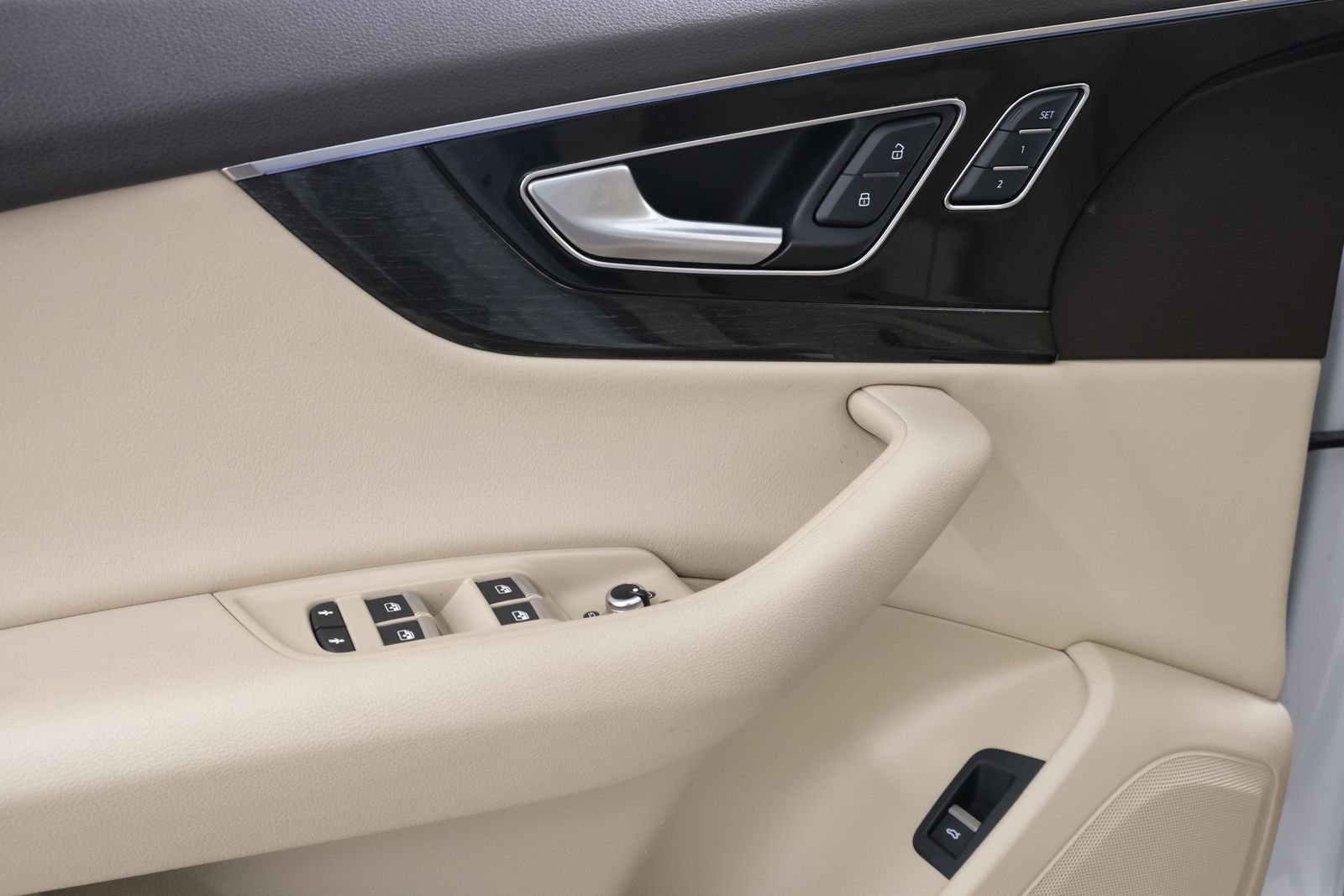 Used 2019 Glacier White Metallic Audi 55 Premium Plus image 26
