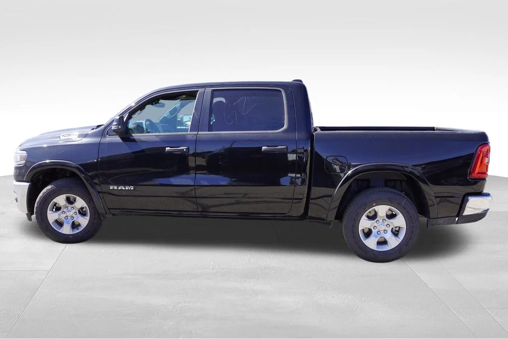 New 2026 Diamond Black Crystal Pearlcoat Ram Big Horn image 6