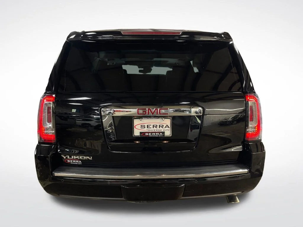 Used 2017 Black GMC Denali image 4