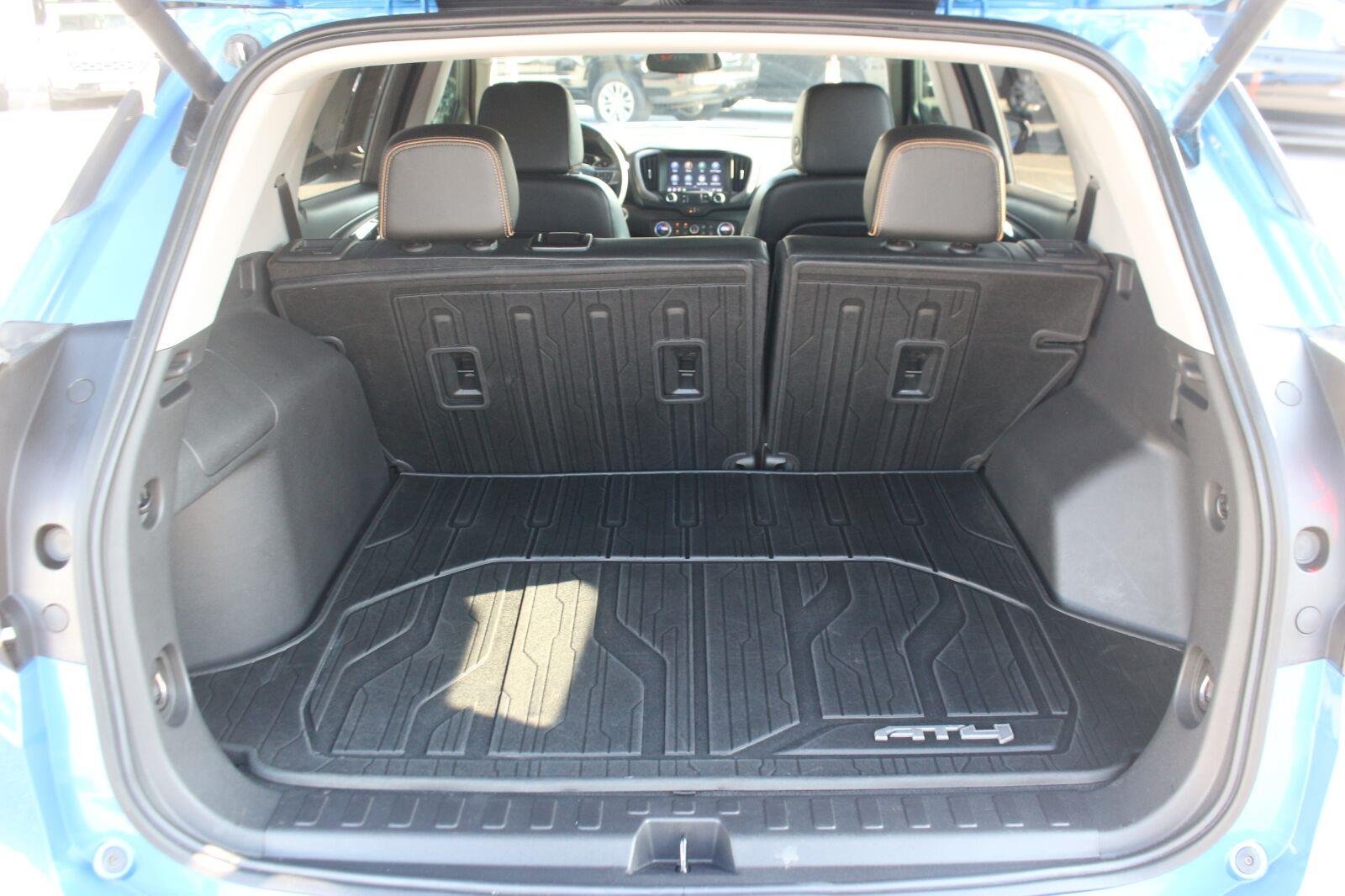 Used 2024 Riptide Metallic GMC AT4 image 11