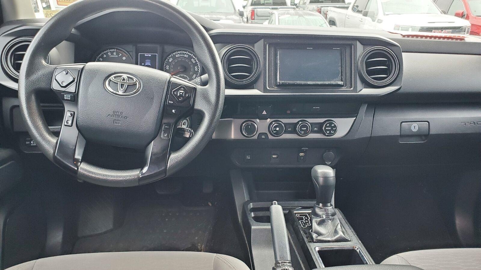 Used 2018 Midnight Black Metallic Toyota SR image 7
