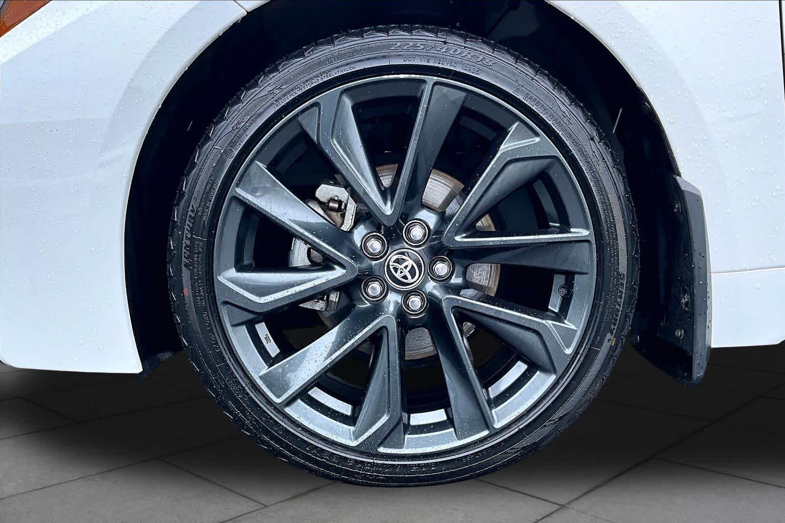 Used 2025 Ice Cap Toyota SE image 11
