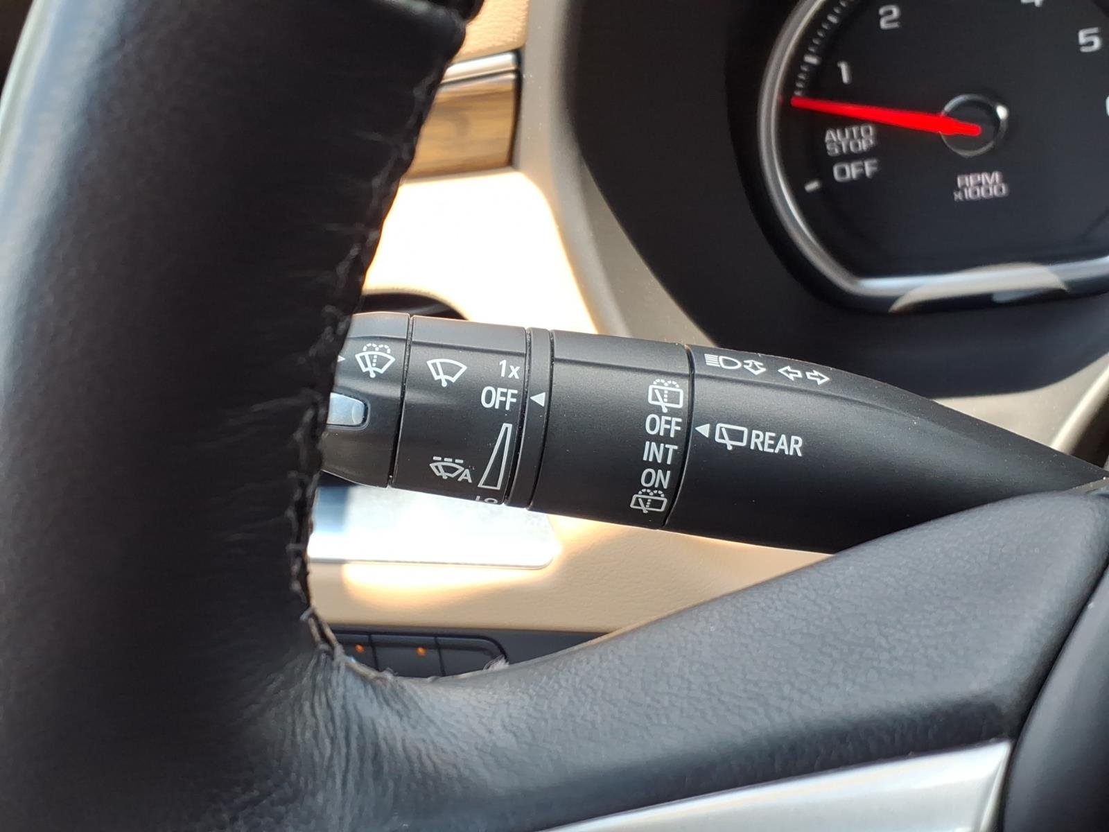 Used 2021 Empire Beige Metallic Chevrolet Premier image 29