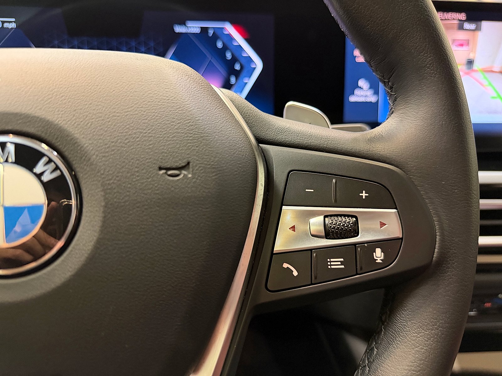 Used 2024  BMW  image 24