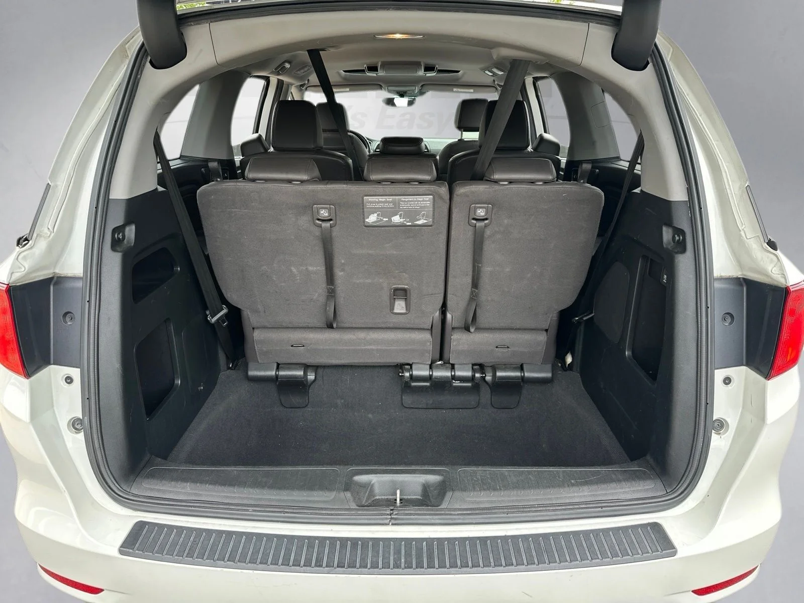 Used 2020 White Honda EX-L image 26